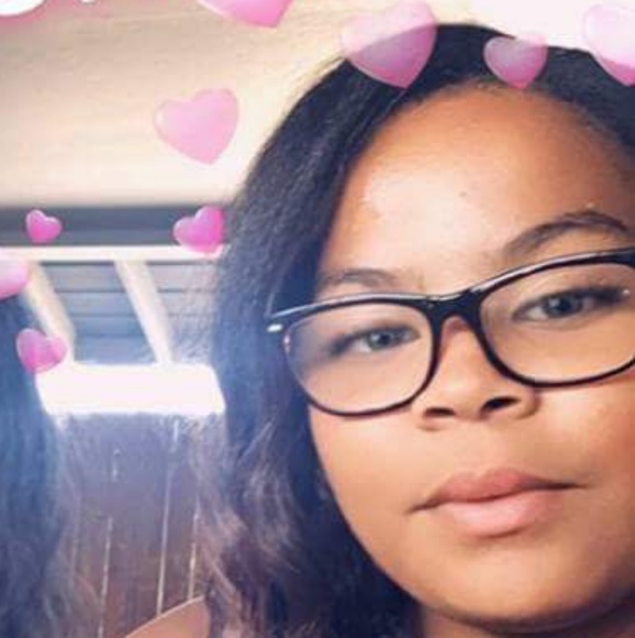 Meet your Posher, Ceecee - Picture 4 of 4